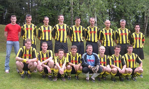 Pfarrpokalturnier 2003 - Photo von der holzerather Mannschaft